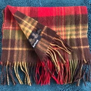 Barbour 100% wool scarf